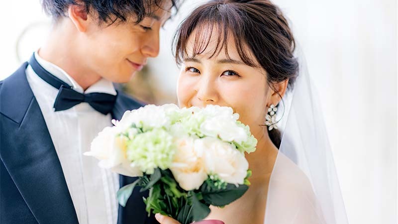 無料カウンセリングで婚活を始めて結婚した新郎新婦イメージ - 看護師の婚活 結婚相談所ナース福岡